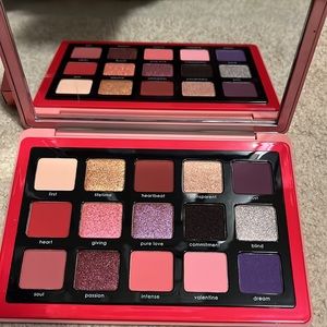Natasha Denona love palette!